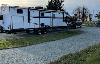 2021 CrossRoads RV Sunset Trail SS331BH