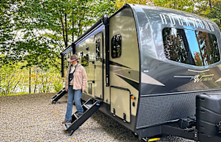 32' Forest River Rockwood Ultra Lite BUNKHOUSE