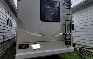 Comfortable 2017 FR3, Pet Friendly!