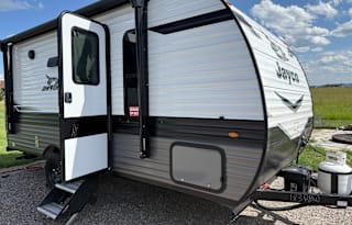 SJ’s Jayco: Take Flight on Adventure!