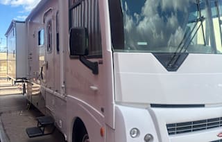 2007 Winnebago Sightseer 35J