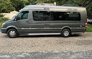 2016 Winnebago Era 70A