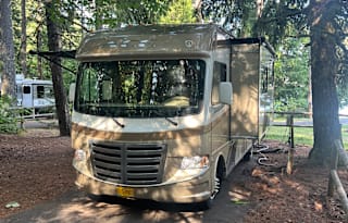 Thor Motor Coach A.C.E. 30' Class A Motorhome