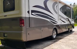 2007 Holiday Rambler Admiral 34 SBD