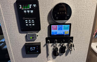 This RV has EVERYTHING! + Starlink Option