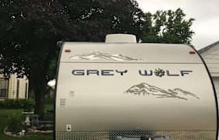 2013 Grey wolf sherokee