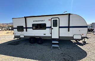 Sleeps 8 - New Travel Trailer Kingsport