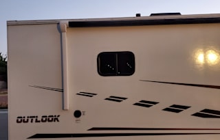2019 Winnebago Outlook 27D