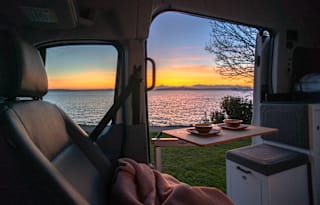 Cabana | unlimited mileage | shower | queen bed