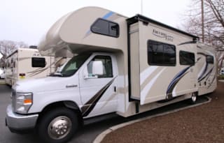2018 Thor Motor Coach Freedom Elite F30