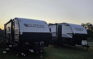 Brand New Viking, Spacious and Clean "The Beehive"