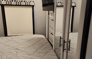 2021 Entegra Coach Vision 29S