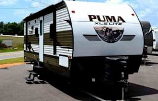 2019 Palomino Puma XLE Lite 24FBSC