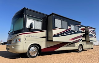 Forest River Georgetown 350TS Bunkhouse