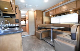 Breeze! Quick Response - 2018 26ft Winnebago Fully Equipped & Ready!