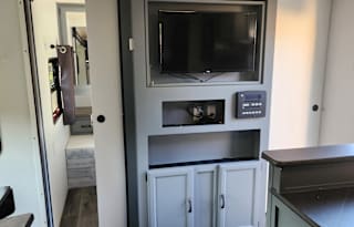 PET AND KID FRIENDLY BUNKHOUSE