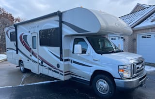 2015 Thor Motor Coach Chateau 28Z