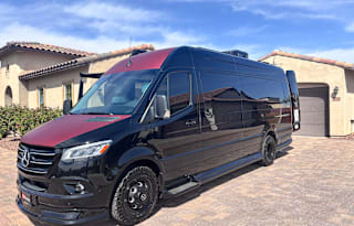 2025 OGV Luxury Coach tour solar/air ride/starlink