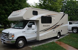 2016 Winnebago Minnie Winnie 25B w/Insurance!!!