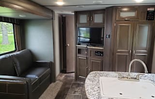 2019 Keystone  Passport G3350 Bunk House!