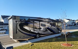 Motorhome Class A Toy hauler