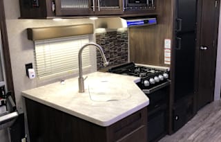 2019 Forest river Cherokee grey wolf 26dbh