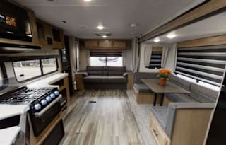 Reed’s Hassle Free Camper Rental-Delivery & Setup!