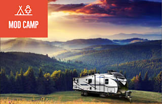 Luxurious RV (Ari) with queen/bunk beds, bath