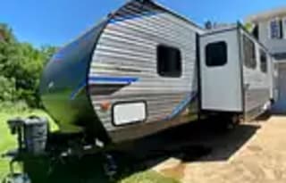 2022 Coachmen with Bunk Room- Ready for your trip!