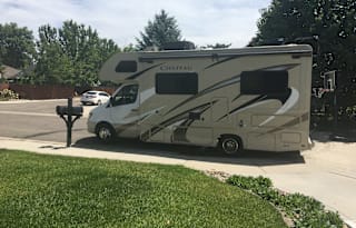 2019 Thor Motor Coach Chateau Sprinter 24BL