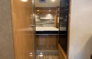 ★RVnBLife Las Vegas★2018 Thor Motorcoach Quantum★