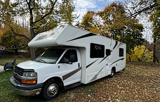 2007 Dutchman Express 6.0 Workhorse Pet Friendly