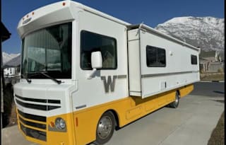 Charming 2015 Winnebago Tribute