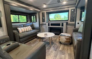 OutWest RV Rental Delivery & Set-up