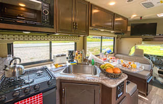 Easy to Drive w/ All the Amenities