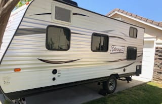 2016 Dutchmen RV Coleman Lantern LT Series 17FQ