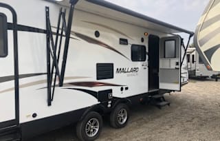 2017 Heartland Mallard 32 ft Bunkhouse with slider