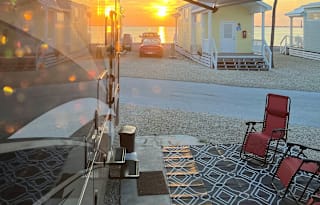 Luxury 2018 Thor Miramar RV Adventure