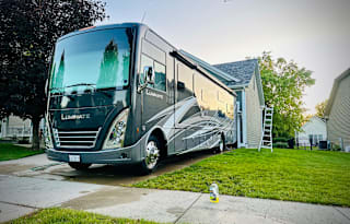 2023 Thor Motor Coach Luminate BB35