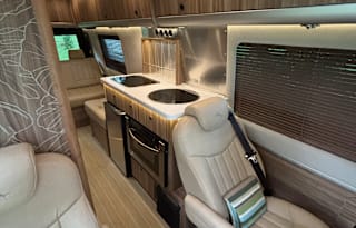 2020 Airstream Interstate Tommy Bahama 4x4