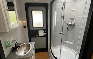 2021 PUMA COZY BRAND NEW TRAILER