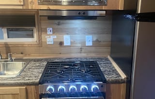 2025 Ice Castle Mille Lacs Vacation Series RV