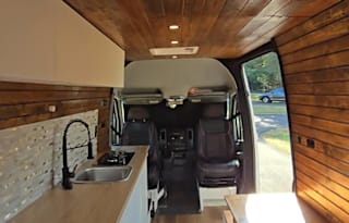 2010 Spinter 2500 Ready for Adventure
