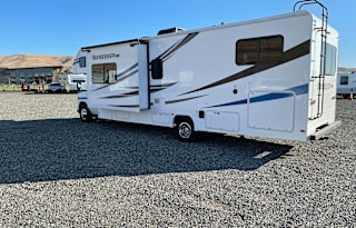 2020 32ft Class C Sun seeker Forester