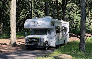 2022 Thor Motor Coach Chateau 27R
