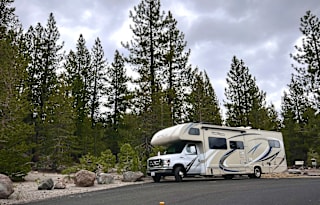 Thor Motor Coach Freedom Elite 30FE w/ Bunk House