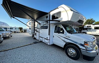 2024 Forest River RV Sunseeker LE 3250DSLE, R1090