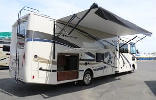 2015 Windsport 34J Bunkhouse Motorhome