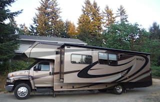 Class C Jayco Seneca Duramax Diesel
