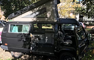 VW Vanagon: sleeps 4 drives like minivan + 18 MPG